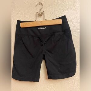 Aurola short